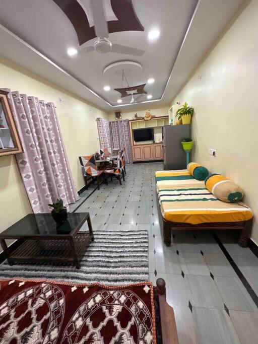 Jmj Residency Villa Haydarabad Dış mekan fotoğraf